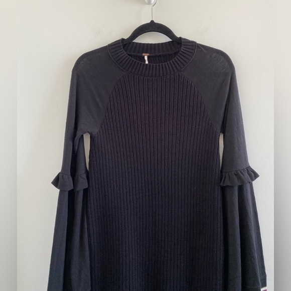 Free People Black Zou Bisou Ribbed Knit Bell Sleeve Sweater Dress Size Small - Picture 4 of 11